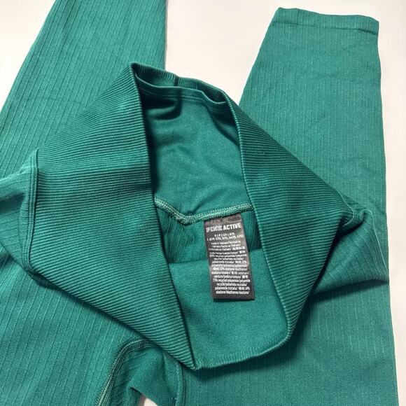 PINK Ribbed Seamless Cropped Leggings - Picture 3 of 3